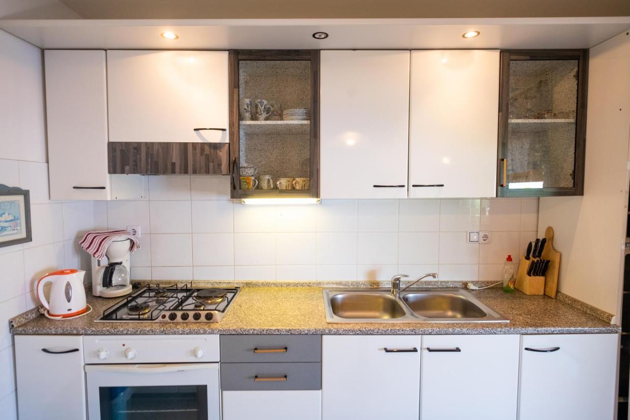 Apartmani Suzana เคลโนวีซา ภายนอก รูปภาพ